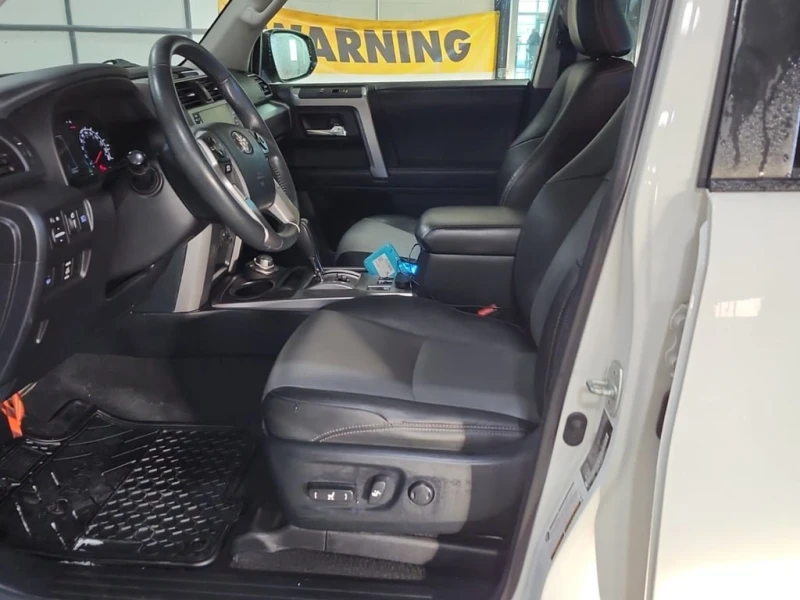 Toyota 4runner * SR5 * CARFAX * , снимка 5 - Автомобили и джипове - 53327301