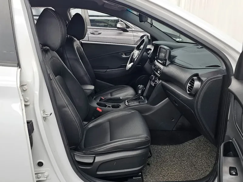 Hyundai Kona 1.6, снимка 11 - Автомобили и джипове - 54627037