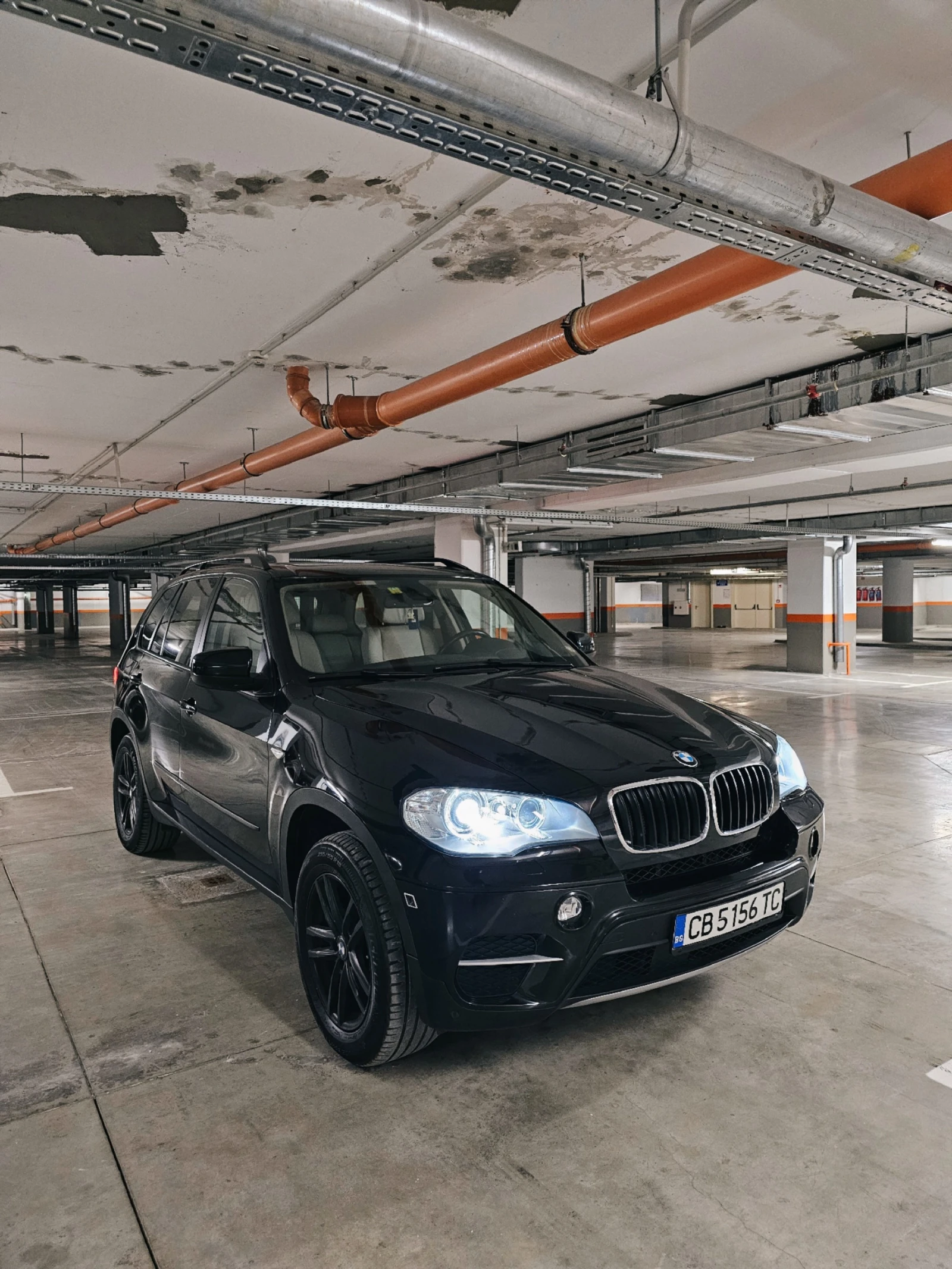 BMW X5 xDrive35i - изображение 2