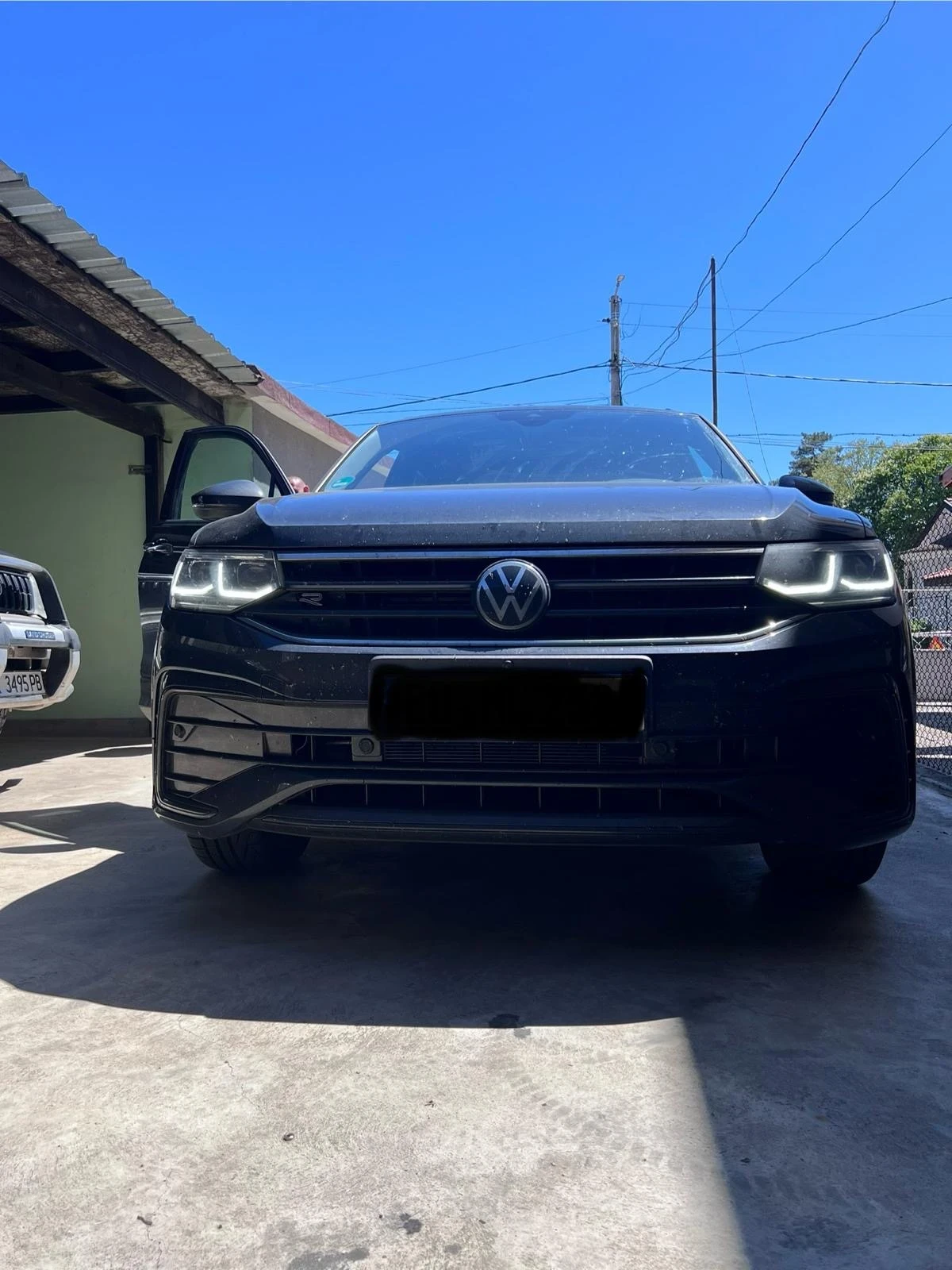 VW Tiguan 2'0 tdi  4ormotion R line - изображение 2