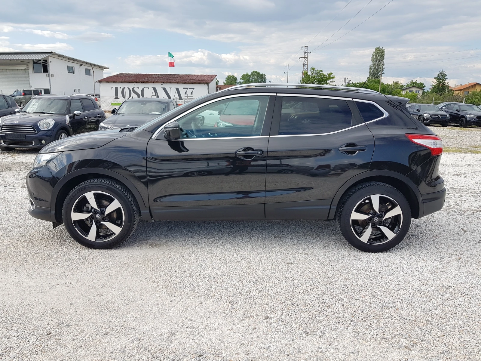Nissan Qashqai TEKNA 1.5 DCI-110 к.с. ПАНОРАМА КАМЕРИ 360 ЛИЗИНГ - изображение 4