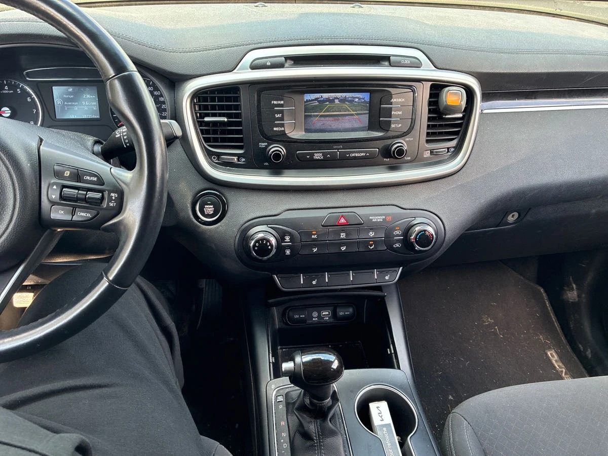 Kia Sorento AWD 4dr 2.0L Turbo Без Първоначална вноска - изображение 8