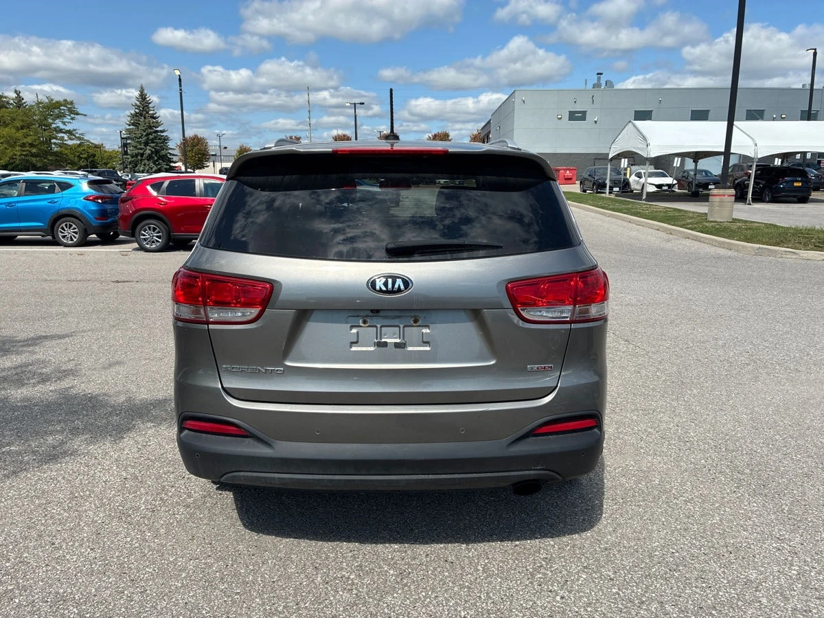 Kia Sorento AWD 4dr 2.0L Turbo Без Първоначална вноска - изображение 5