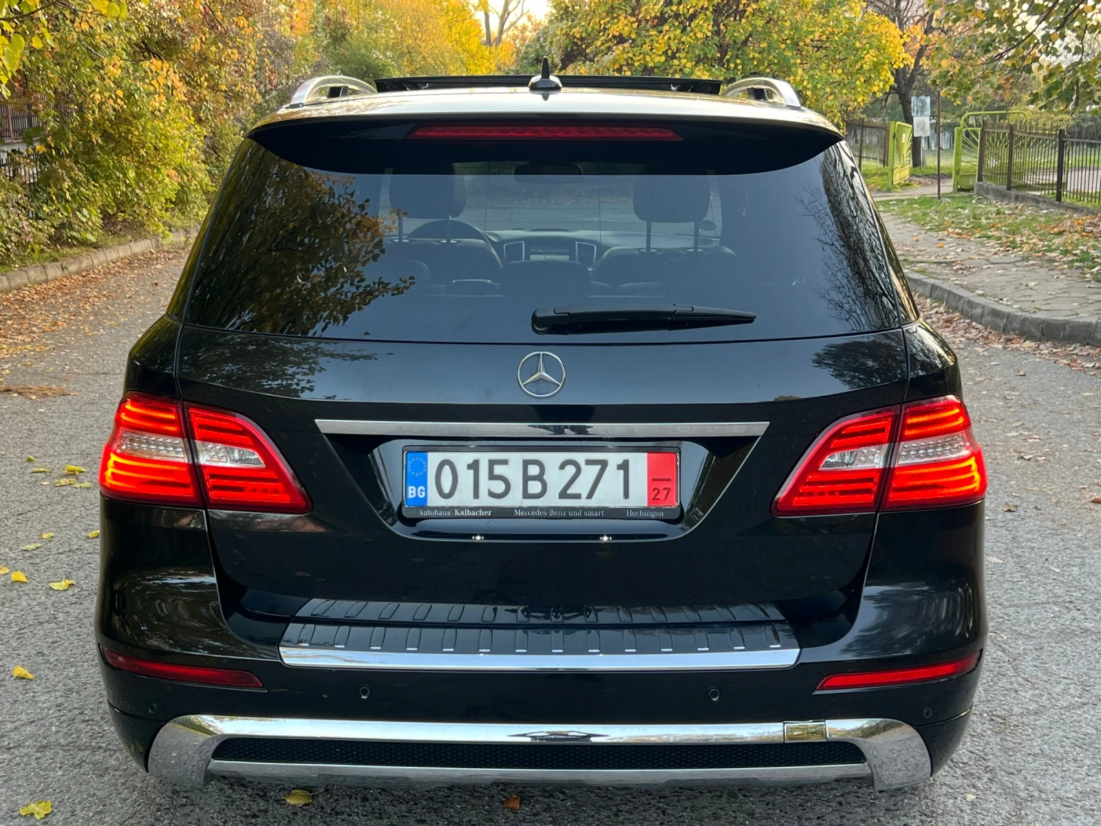 Mercedes-Benz ML 350 AMG/360КАМЕРА/ПОДГРЕВ/ОБДУХ/ХАРМАН/ПАНОРАМА/МЕМОРИ - изображение 6