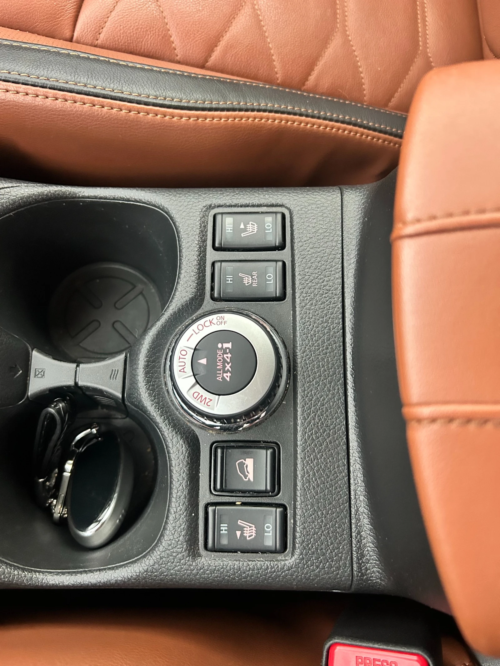 Nissan X-trail 2.0 dCi Tekna Tan 4x4  - изображение 5