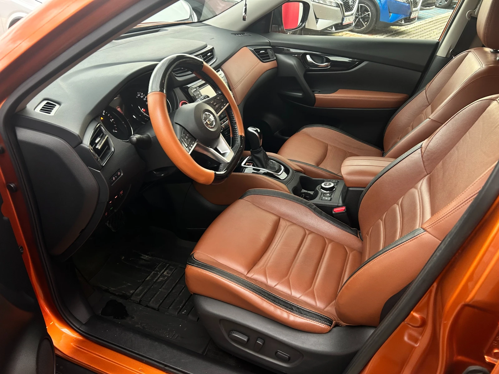 Nissan X-trail 2.0 dCi Tekna Tan 4x4  - изображение 4