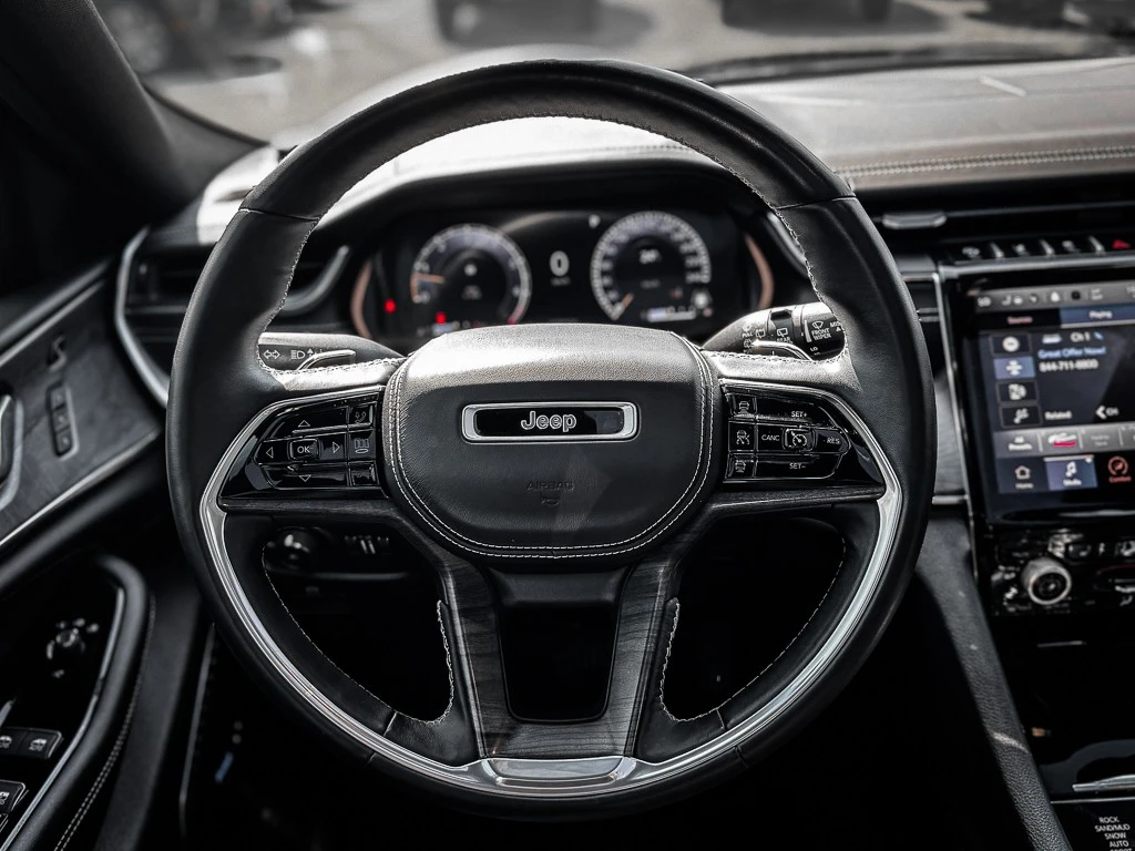 Jeep Grand cherokee OVERLAND* MASSAGE* HEATED* VENTILATED SEATS* , снимка 13 - Автомобили и джипове - 53946908