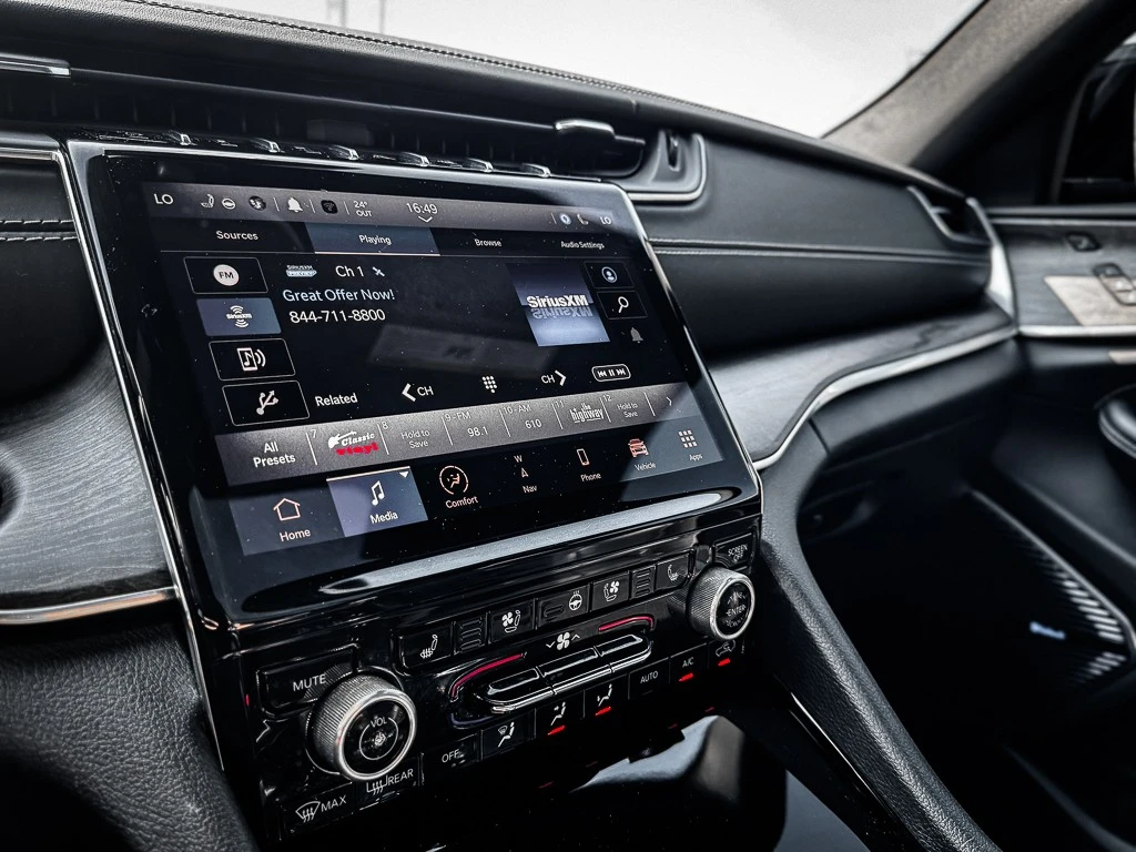 Jeep Grand cherokee OVERLAND* MASSAGE* HEATED* VENTILATED SEATS* , снимка 15 - Автомобили и джипове - 53946908