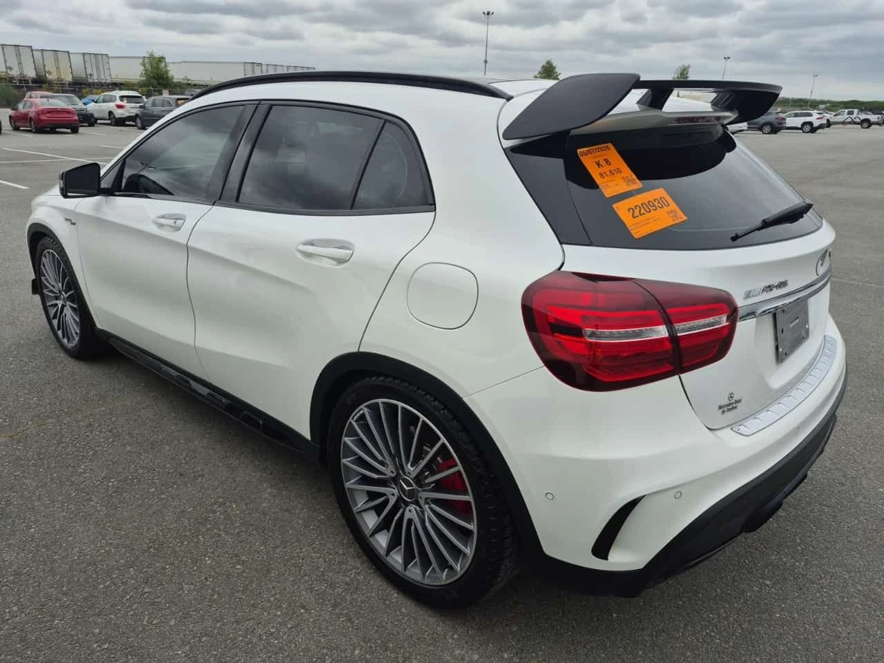 Mercedes-Benz GLA 45 AMG ПОДГРЕВИ * ПАНО * KEYLESS * 2 КЛЮЧА, снимка 4 - Автомобили и джипове - 54446177