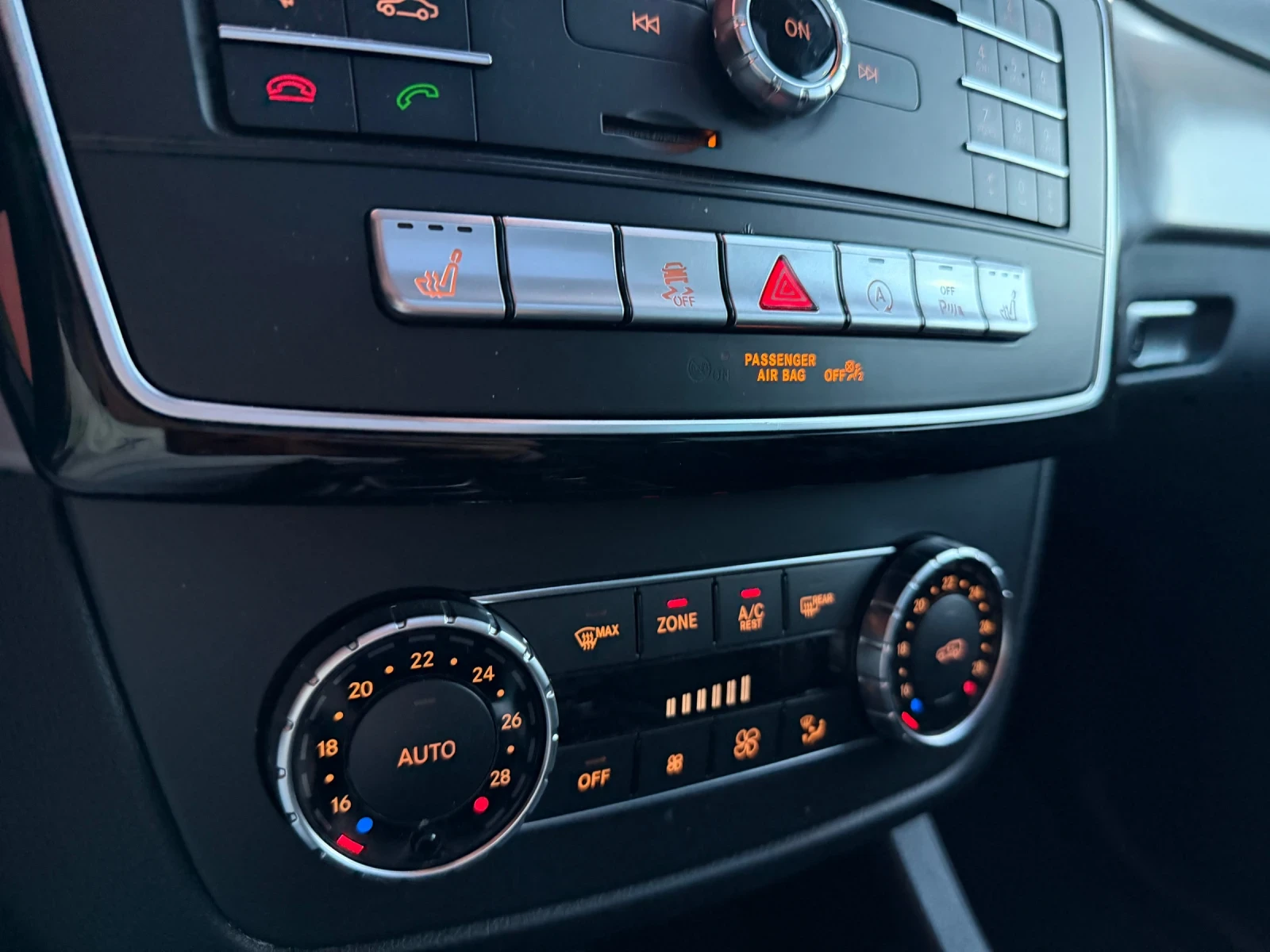 Mercedes-Benz GLE 350 AMG* ПАНОРАМА* БАРТЕР, снимка 16 - Автомобили и джипове - 55093787