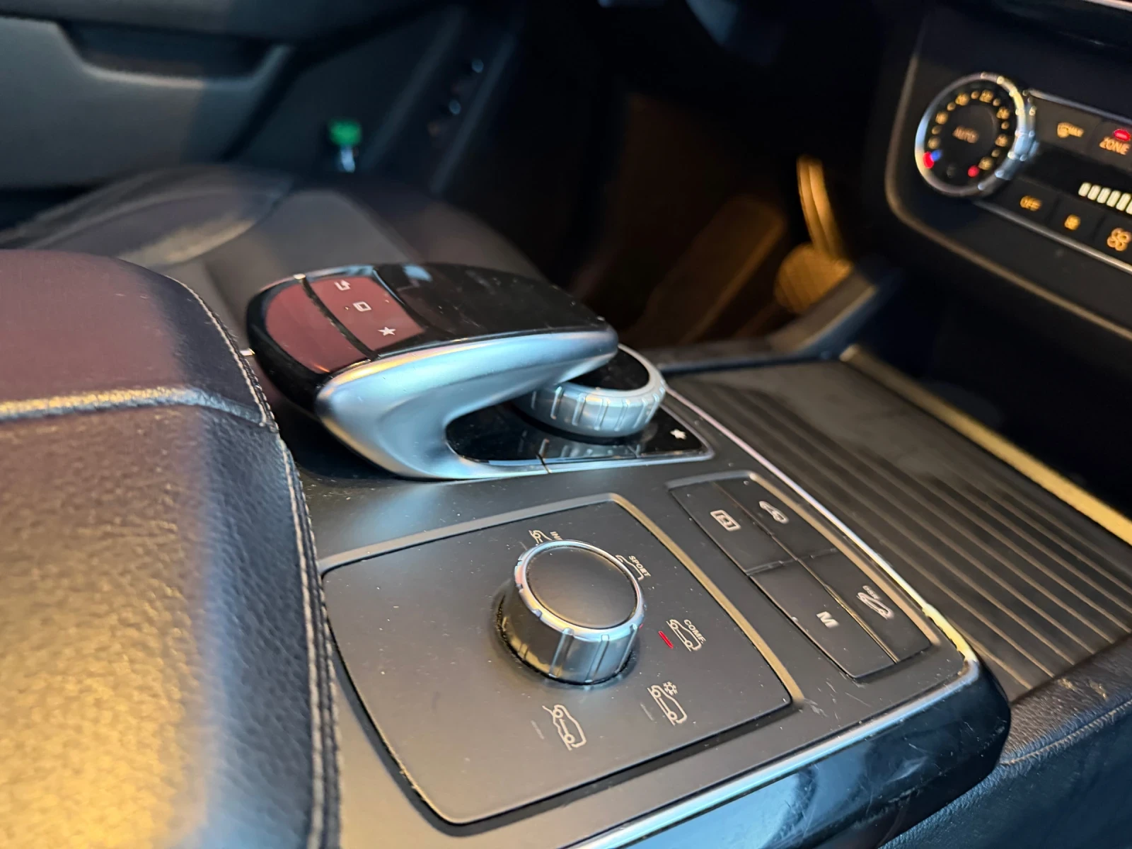 Mercedes-Benz GLE 350 AMG* ПАНОРАМА* БАРТЕР, снимка 11 - Автомобили и джипове - 55093787