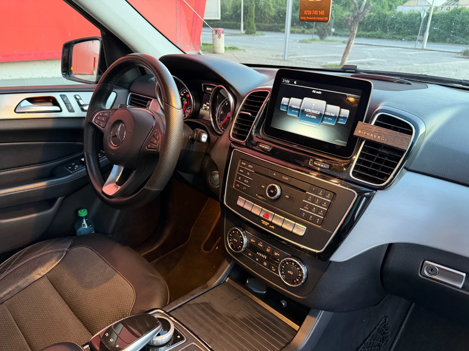 Mercedes-Benz GLE 350 AMG* ПАНОРАМА* БАРТЕР, снимка 10 - Автомобили и джипове - 55093787