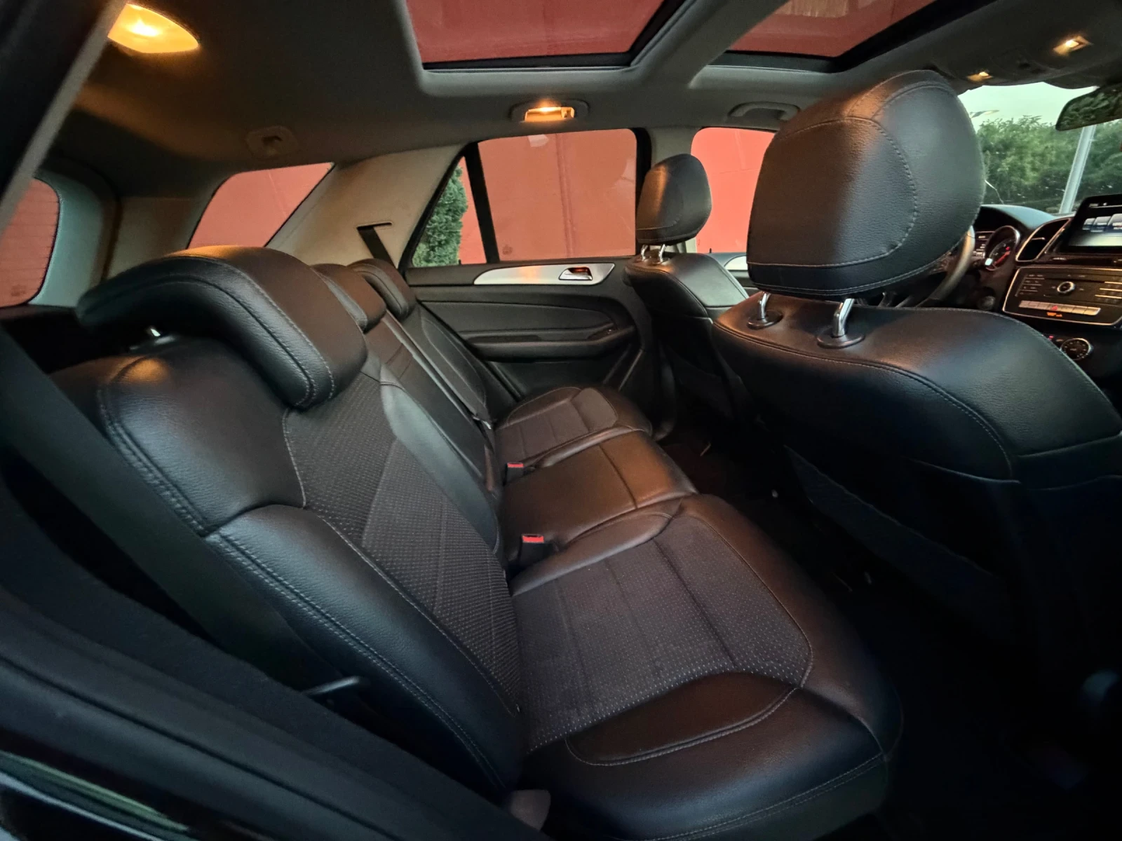Mercedes-Benz GLE 350 AMG* ПАНОРАМА* БАРТЕР, снимка 8 - Автомобили и джипове - 55093787