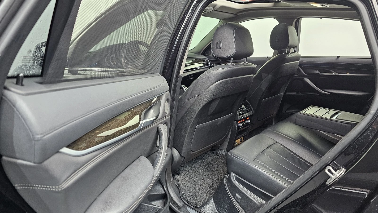 BMW X6 xDrive30d* ЛЮК* ПОДГРЕВ ВОЛАН* КРАЙНА ЦЕНА, снимка 11 - Автомобили и джипове - 55340692