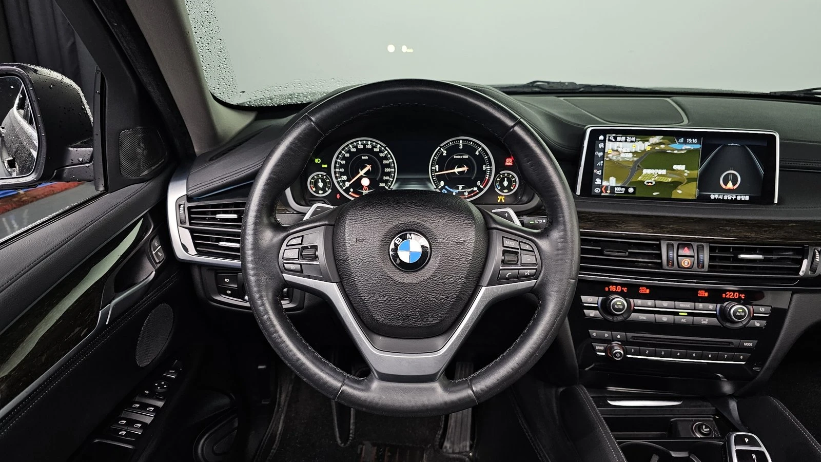BMW X6 xDrive30d* ЛЮК* ПОДГРЕВ ВОЛАН* КРАЙНА ЦЕНА, снимка 15 - Автомобили и джипове - 55340692