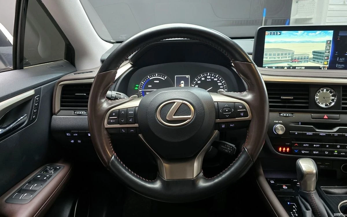 Lexus RX 450h * FACELIFT * ОБДУХВАНЕ * ДИСТРОНИК * 360 КАМЕРА * , снимка 8 - Автомобили и джипове - 55344657