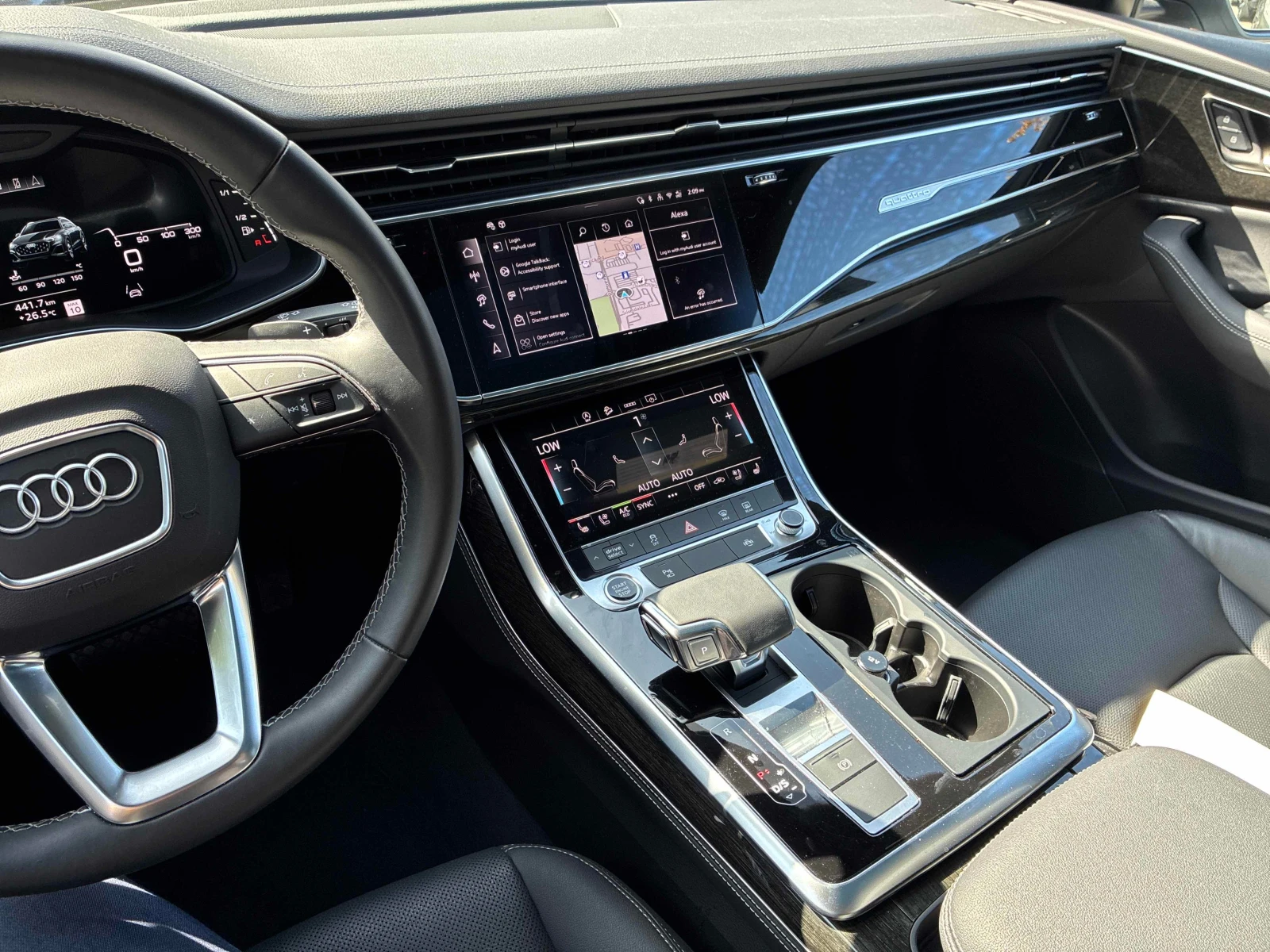 Audi Q8 * Progressiv * CARFAX * ОПЦИЯ ЗА ФИНАНСИРАНЕ, снимка 9 - Автомобили и джипове - 56069225