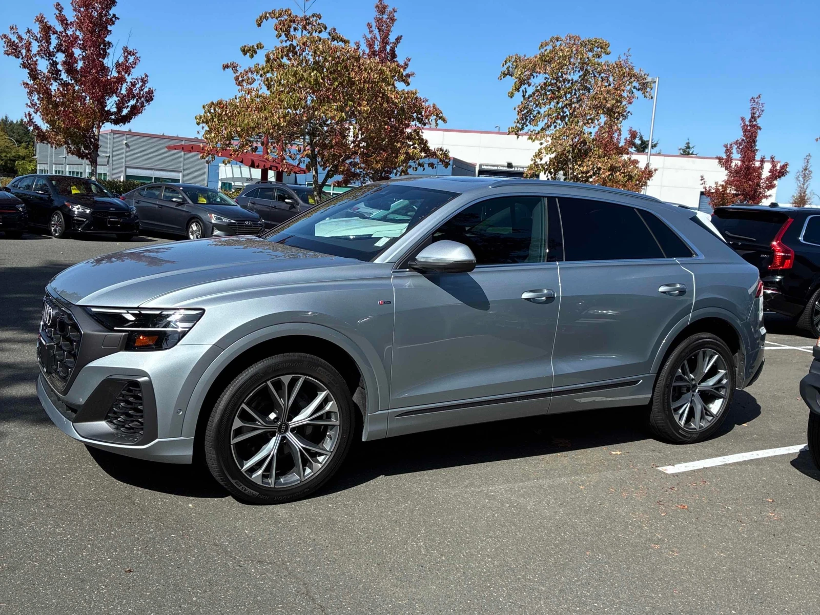 Audi Q8 * Progressiv * CARFAX * ОПЦИЯ ЗА ФИНАНСИРАНЕ, снимка 2 - Автомобили и джипове - 56069225