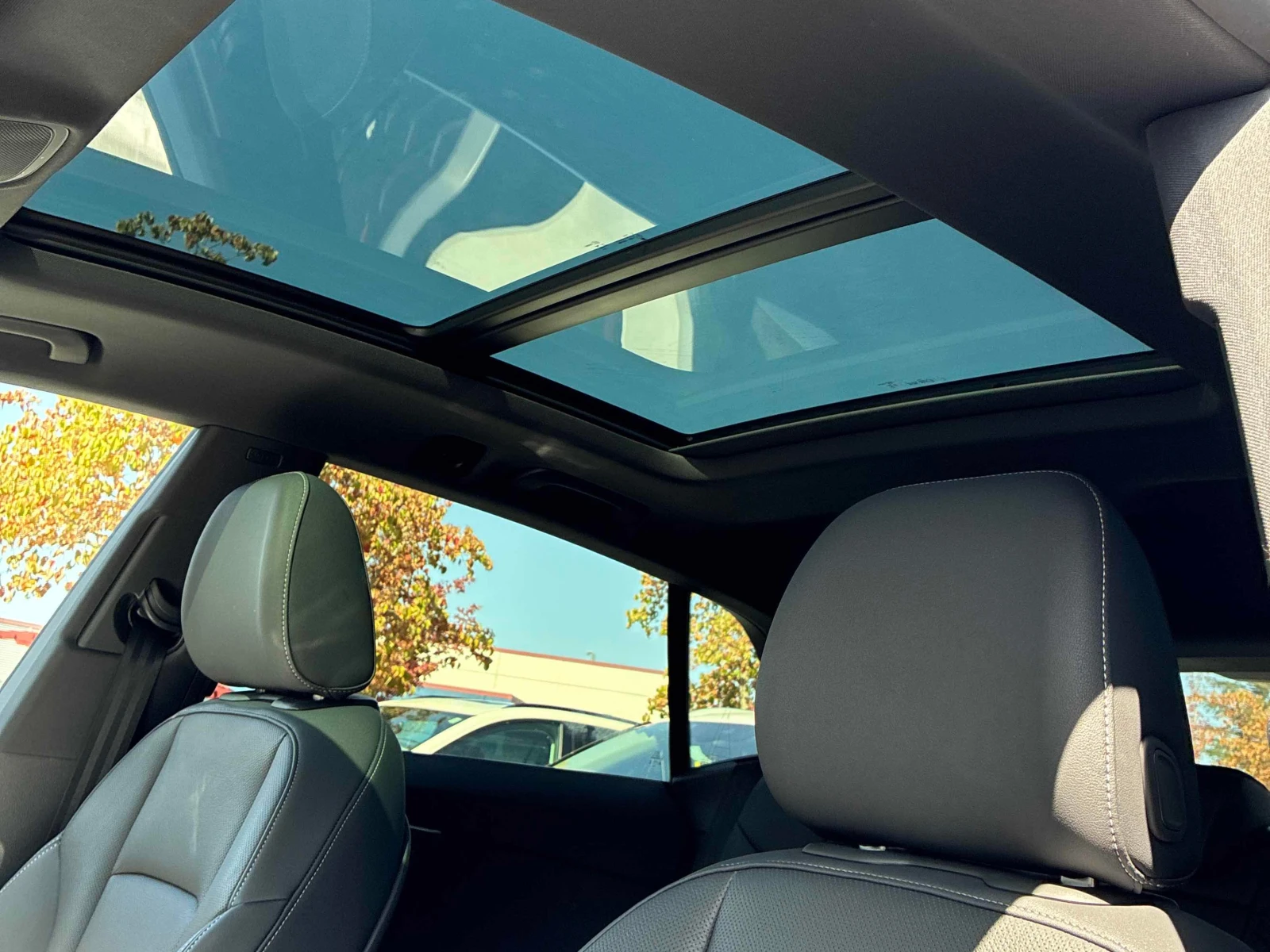 Audi Q8 * Progressiv * CARFAX * ОПЦИЯ ЗА ФИНАНСИРАНЕ, снимка 15 - Автомобили и джипове - 56069225