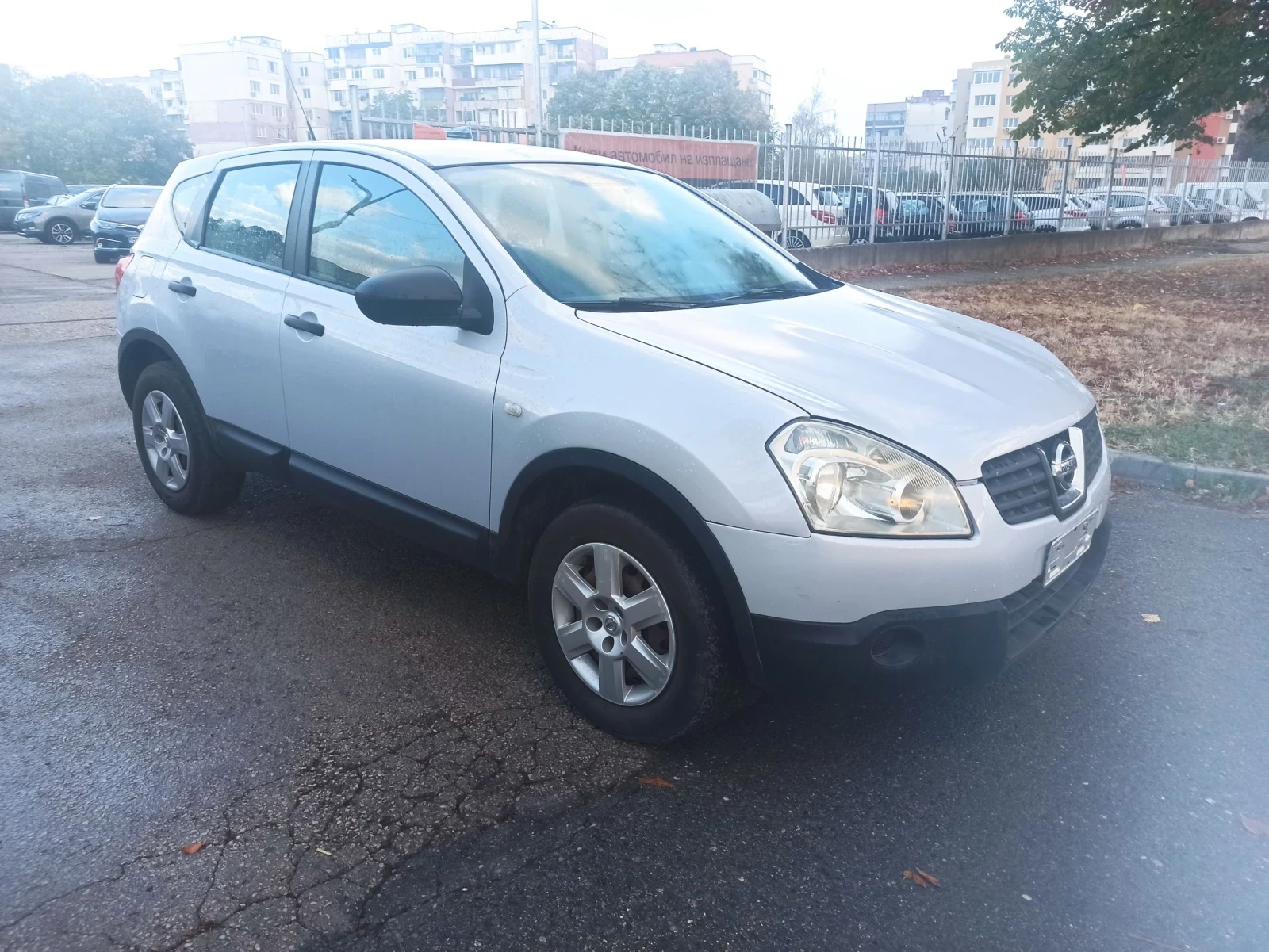 Nissan Qashqai 1.5, снимка 3 - Автомобили и джипове - 56608118