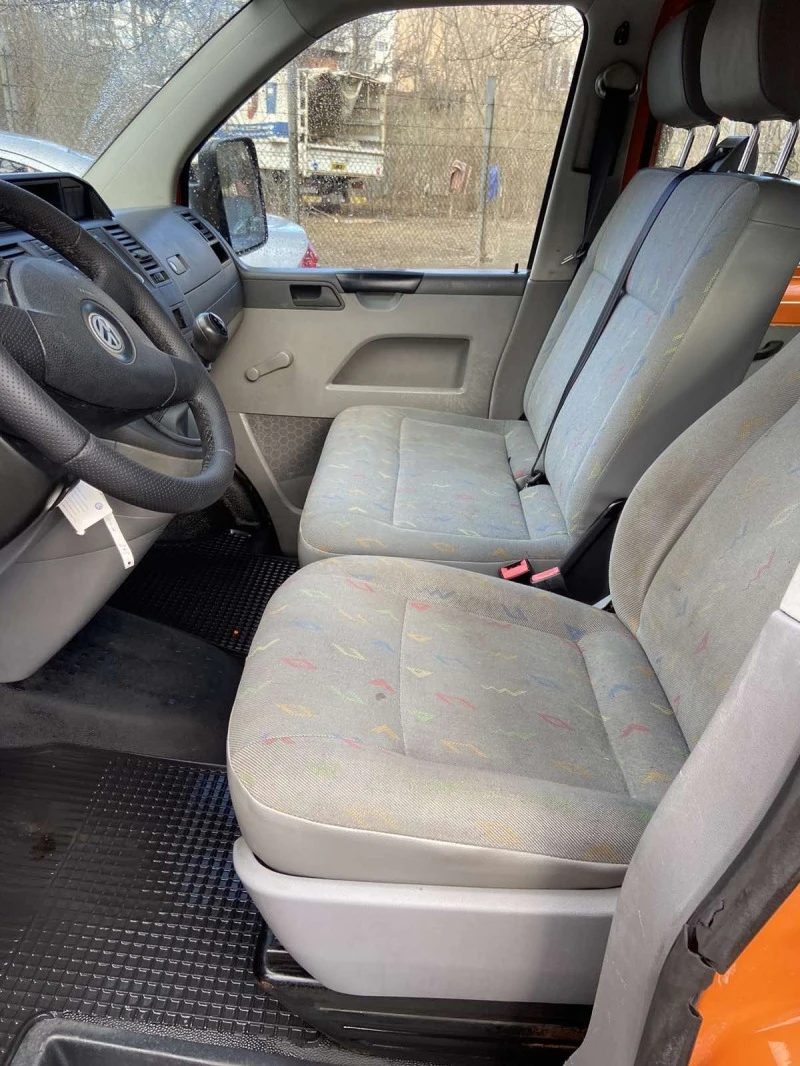 VW T5 1.9 TDi, снимка 5 - Бусове и автобуси - 43884139