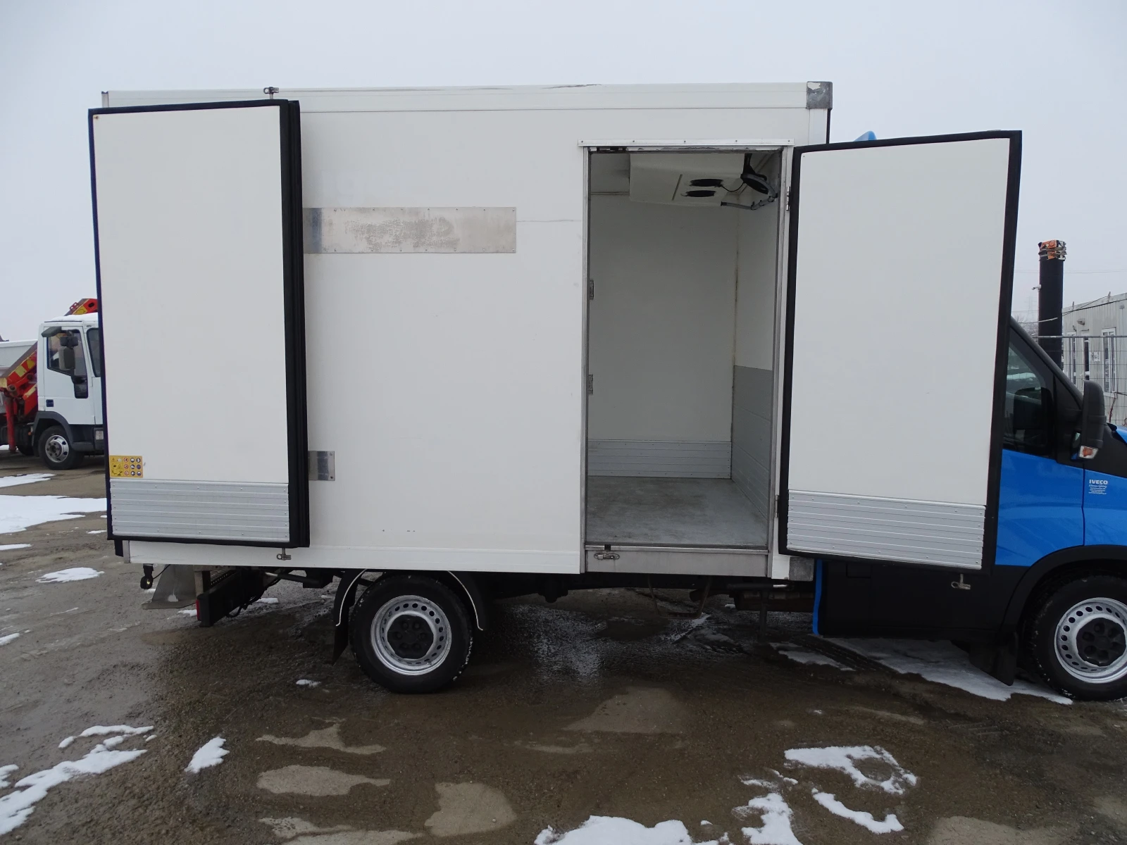 Iveco 35s16  * *  | Mobile.bg   11