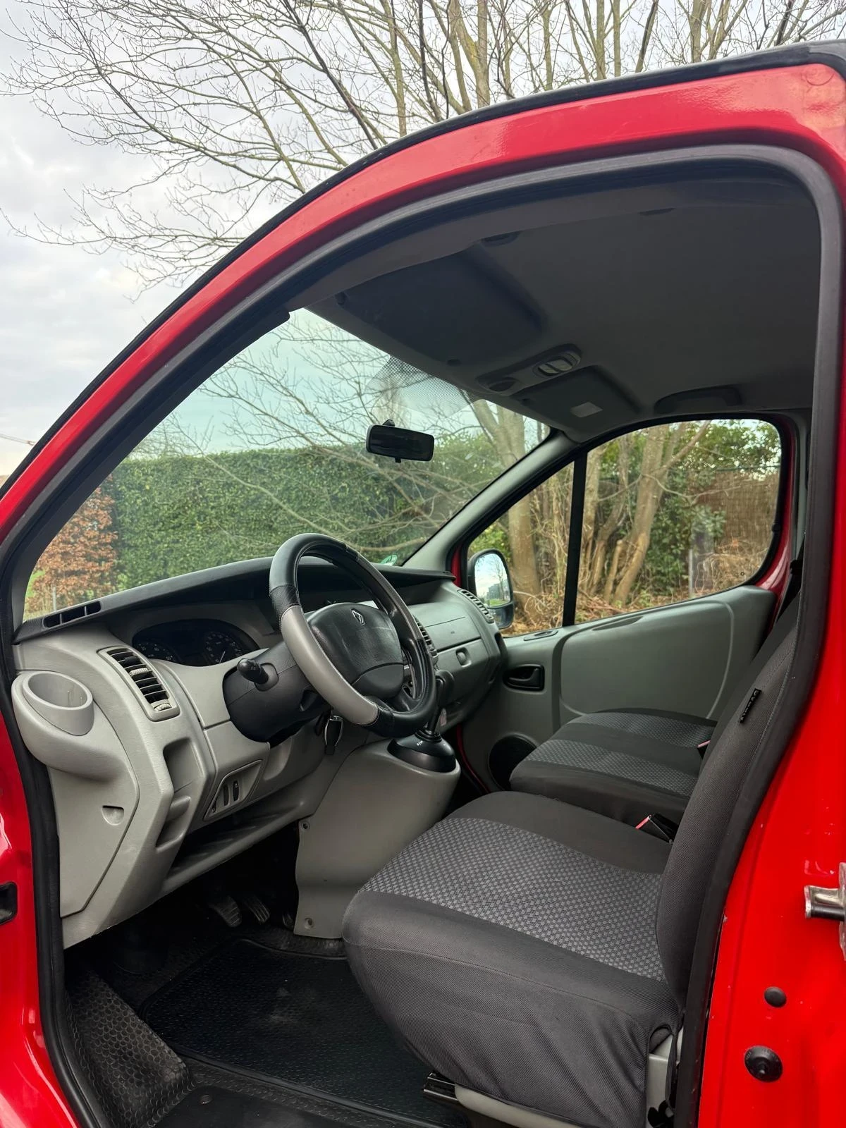 Renault Trafic, снимка 6 - Бусове и автобуси - 55773112