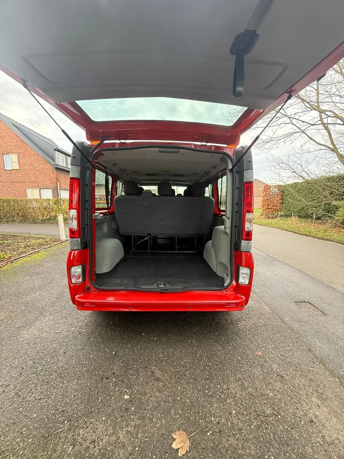 Renault Trafic, снимка 7 - Бусове и автобуси - 55773112