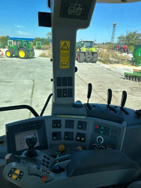 Трактор Claas Axion 840 , снимка 6