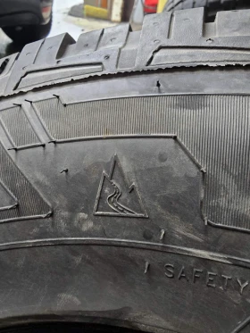 Гуми Всесезонни 245/70R16, снимка 8