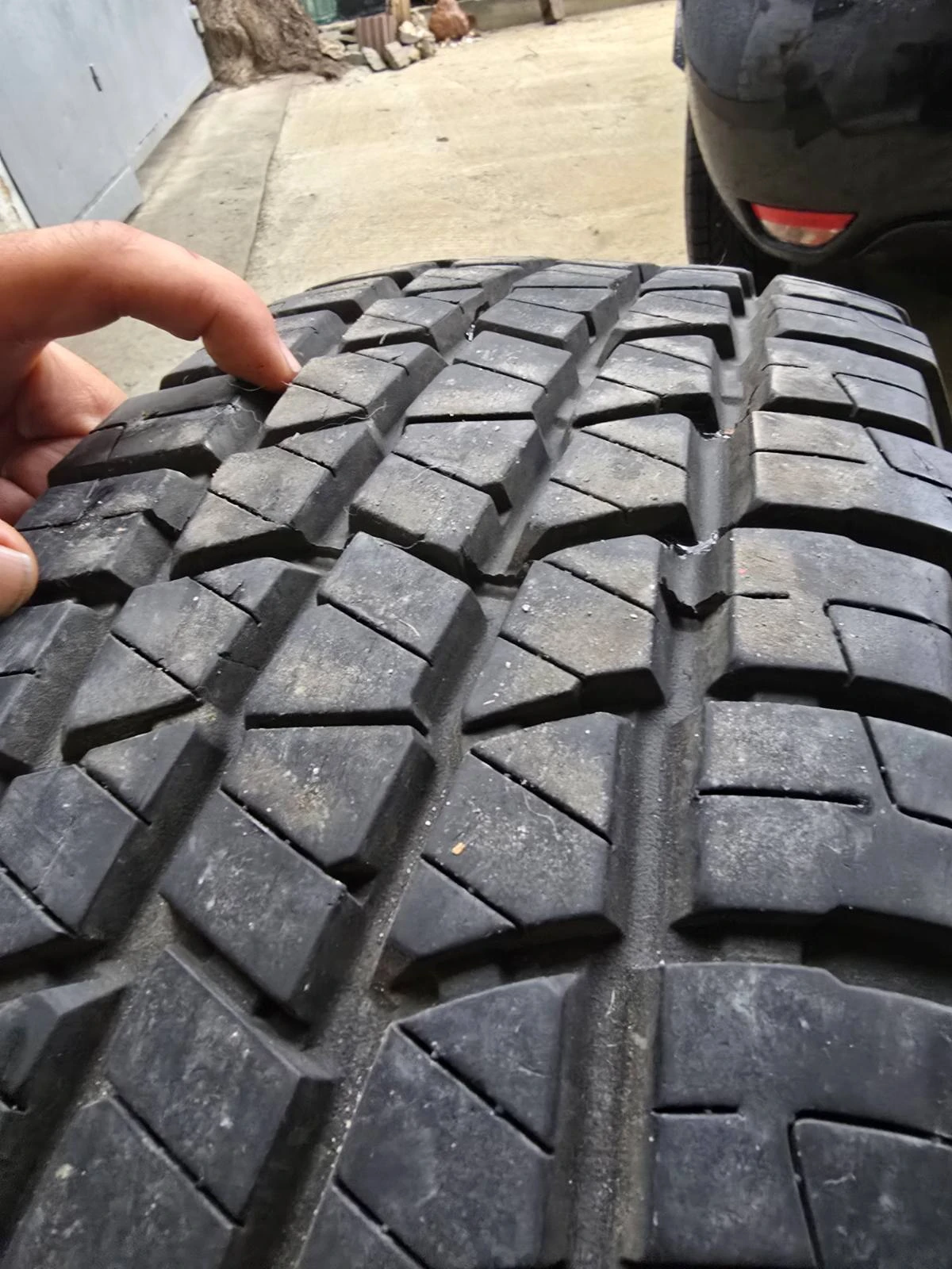 Гуми Всесезонни 245/70R16, снимка 4 - Гуми и джанти - 54272025