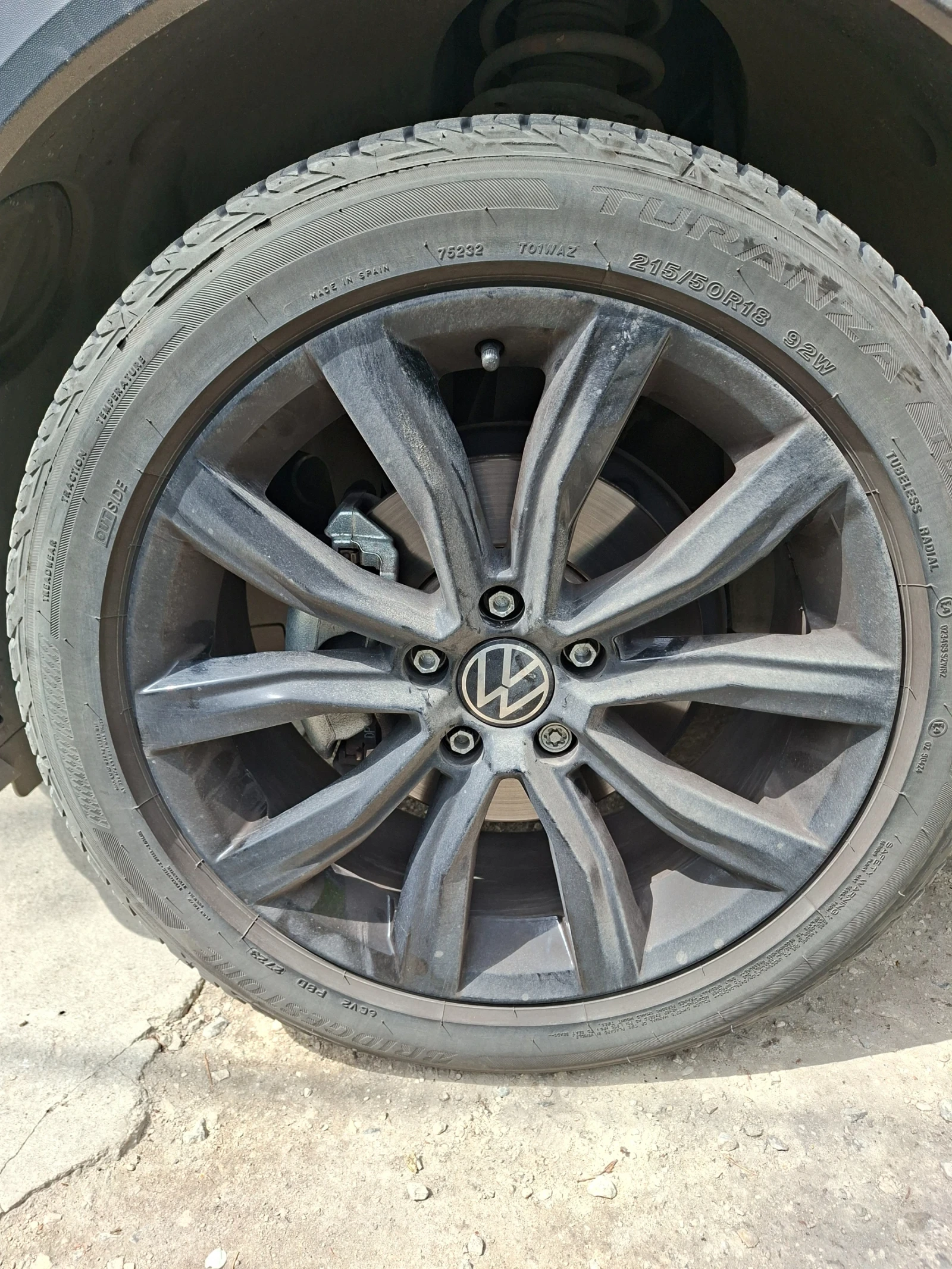 Гуми Летни 215/50R18