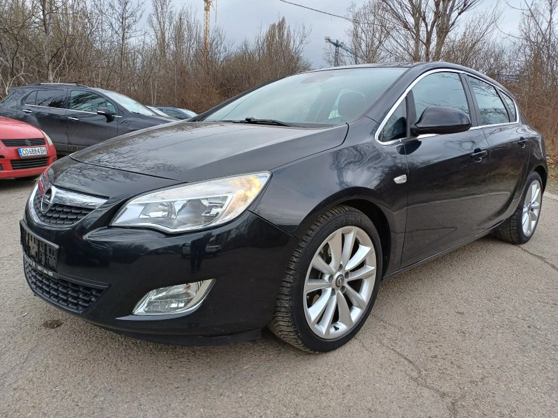 Opel Astra 1.7 CDTI, снимка 1 - Автомобили и джипове - 44621661