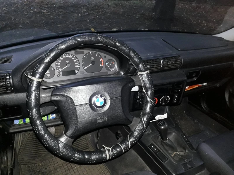 BMW 318, снимка 5 - Автомобили и джипове - 47473585