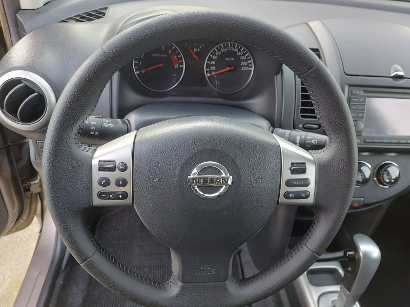 Nissan Note 1.6 AUTOMATIC , снимка 16 - Автомобили и джипове - 48419297