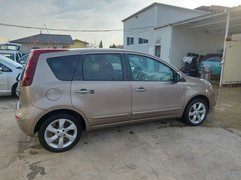 Nissan Note 1.6 AUTOMATIC , снимка 4 - Автомобили и джипове - 48419297