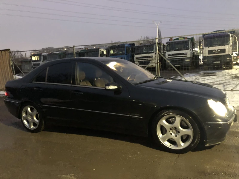 Mercedes-Benz C 200 CDI* * * * ПОДГРЕВ* АВТОПИЛОТ , снимка 4 - Автомобили и джипове - 48737544