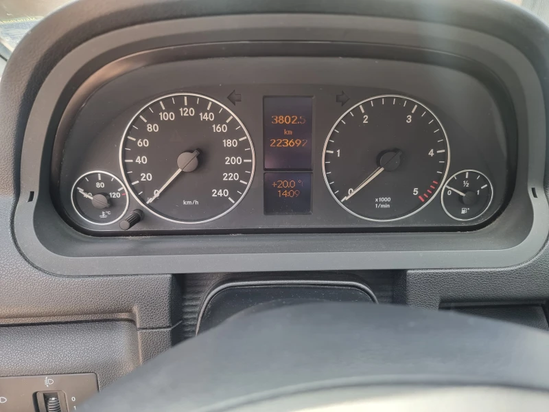 Mercedes-Benz A 160, снимка 3 - Автомобили и джипове - 49505344