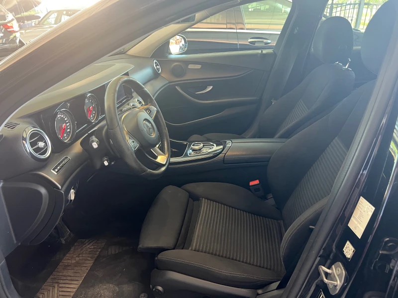 Mercedes-Benz E 220 Германия перфект, снимка 7 - Автомобили и джипове - 50994416