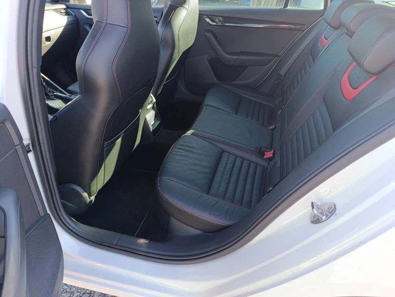 Skoda Octavia, снимка 8 - Автомобили и джипове - 52728862