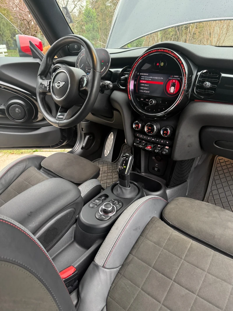 Mini John Cooper Works, снимка 14 - Автомобили и джипове - 52756168
