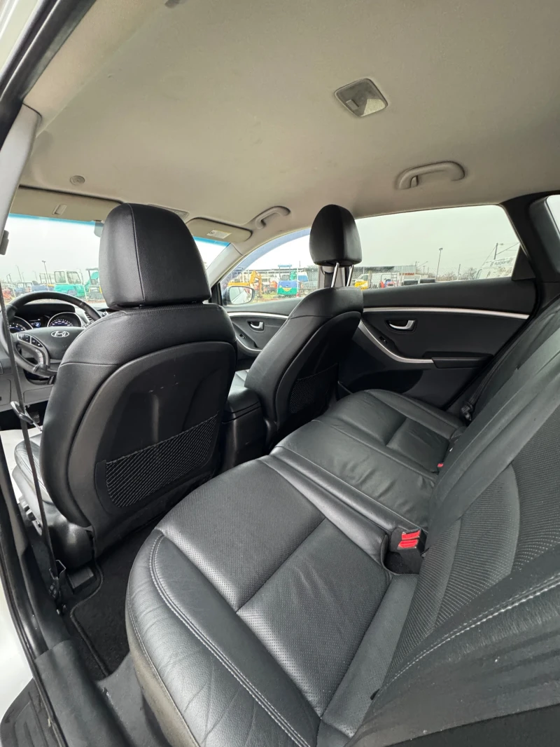 Hyundai I30 1.6GDI Platinum Full!, снимка 9 - Автомобили и джипове - 52896255