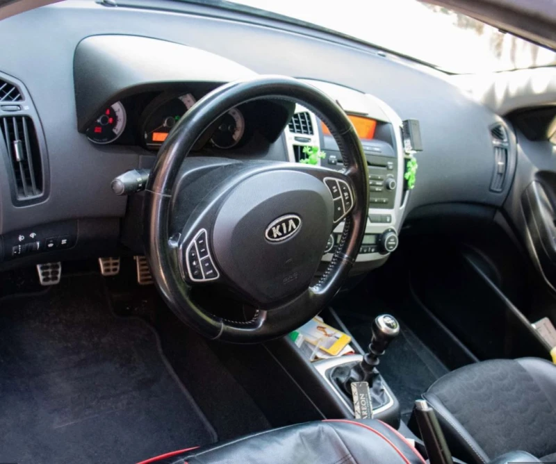 Kia Pro ceed спортен, снимка 3 - Автомобили и джипове - 52957452