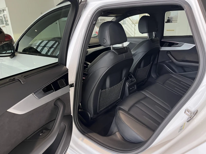Audi A4 Avant Quattro | S line | Matrix | ГАРАНЦИЯ, снимка 11 - Автомобили и джипове - 53042149