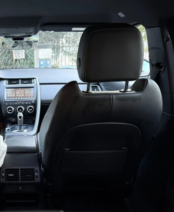 Jaguar E-pace, снимка 7 - Автомобили и джипове - 53471216