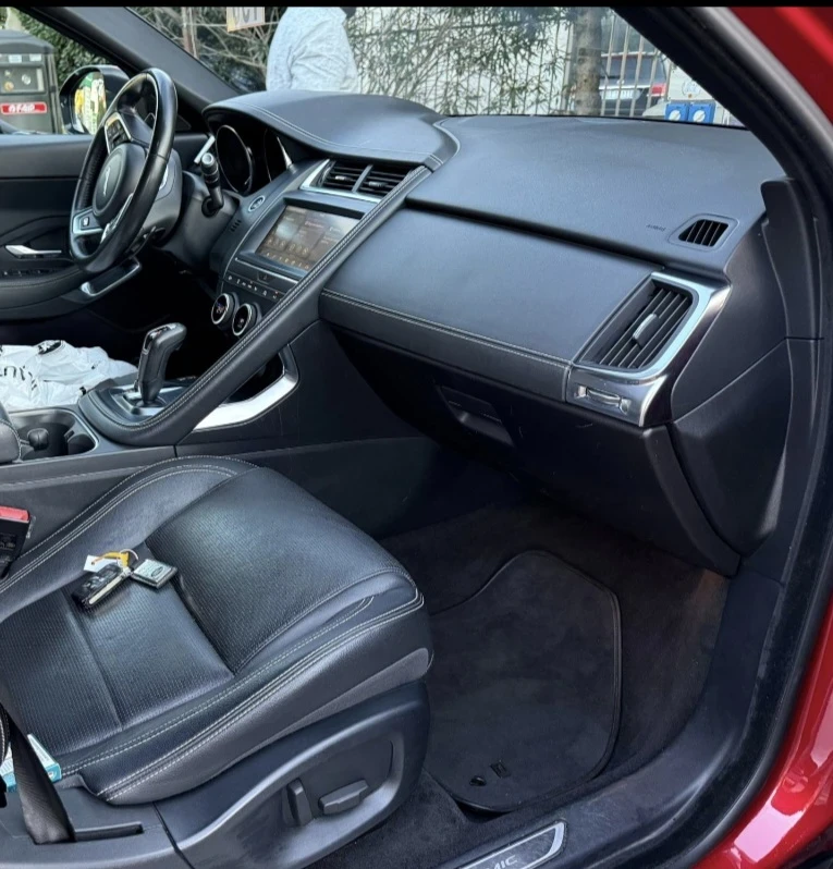 Jaguar E-pace, снимка 6 - Автомобили и джипове - 53471216