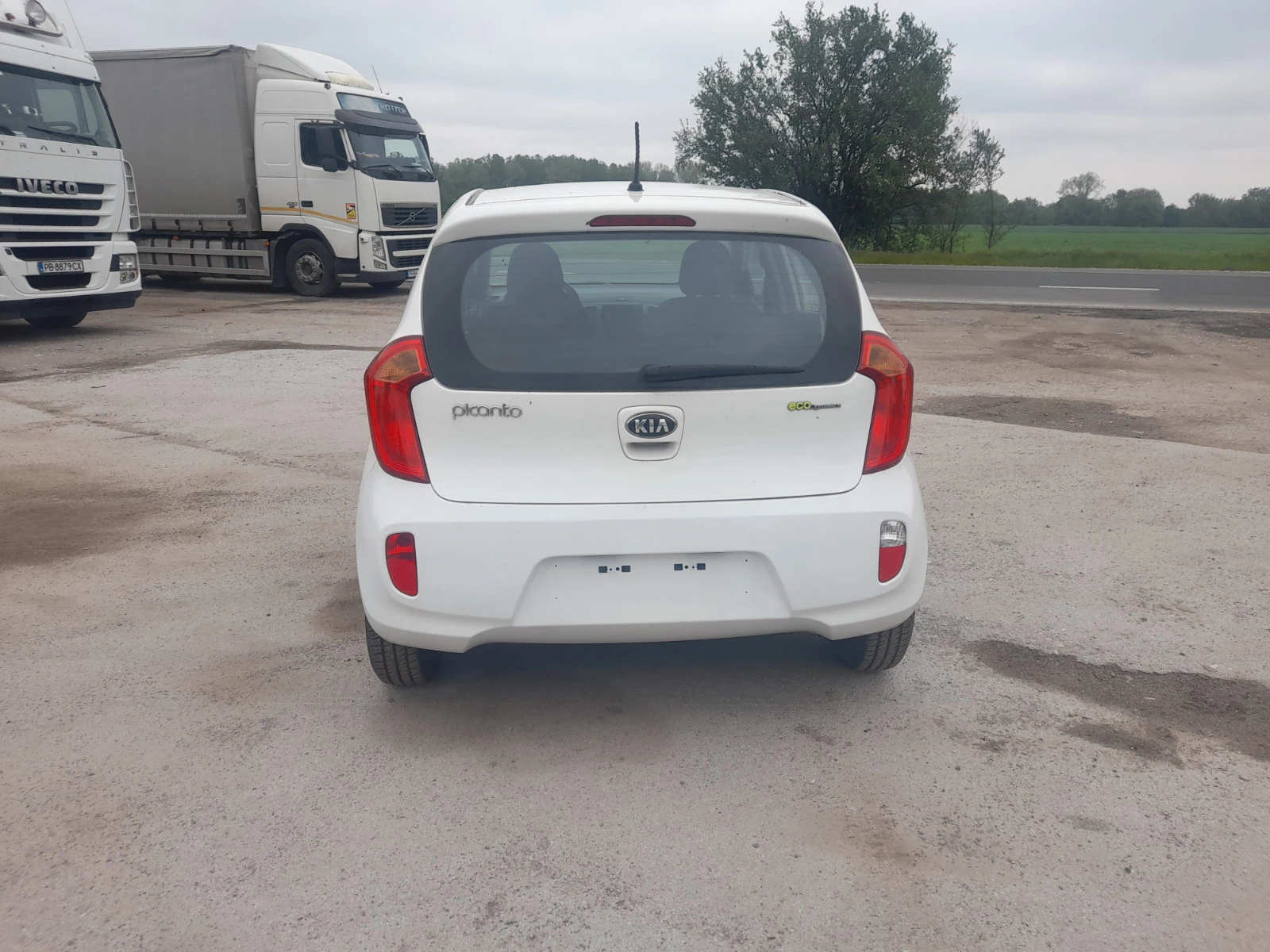 Kia Picanto 1, 0i - изображение 5