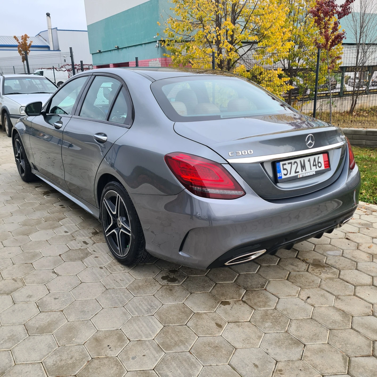 Mercedes-Benz C 300 4Matic/AMG Pack/Burmester - изображение 6