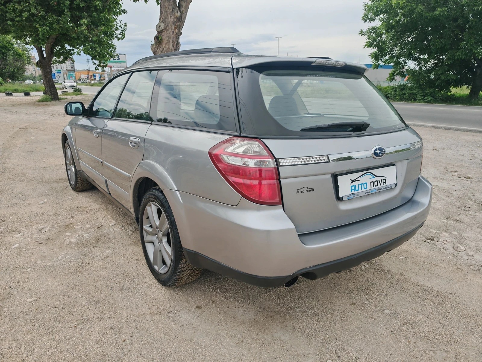 Subaru Outback 2.5 173 К.С. ГАЗ БЕНЗИН!АВТОМАТ! ТОП СЪСТОЯНИЕ!  - изображение 7