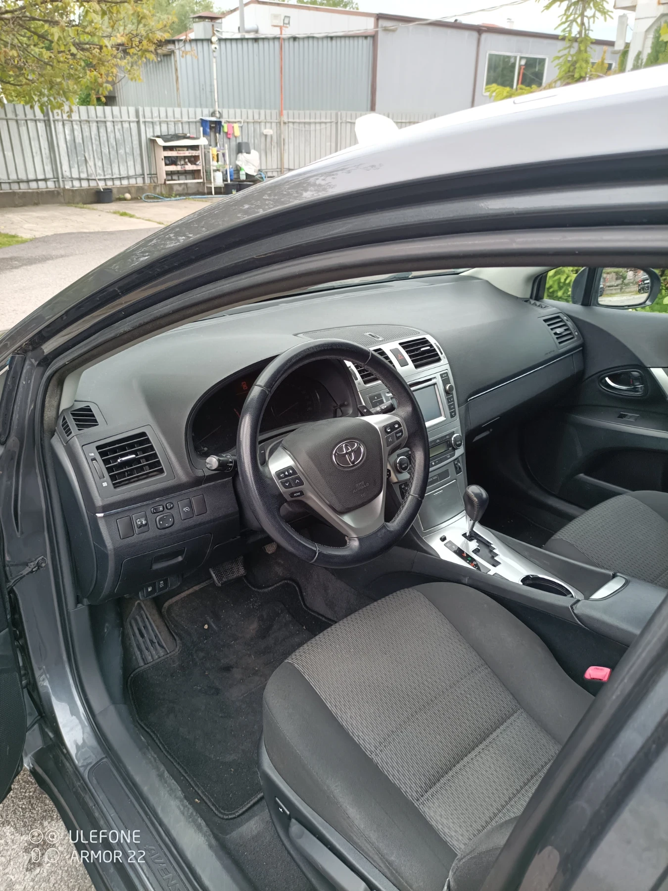 Toyota Avensis 2.2 D4D АВТОМАТ - изображение 6